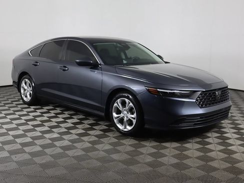 Used 2023 Honda Accord LX image 47
