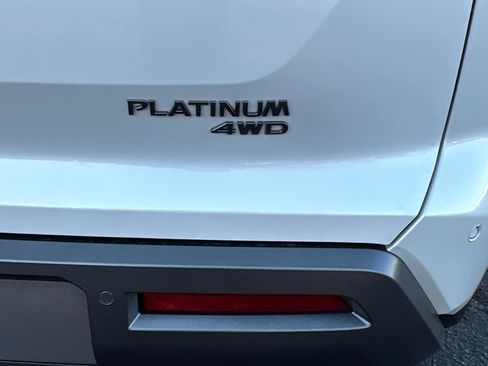 New 2026 Nissan Pathfinder Platinum AWD/4WD image 13