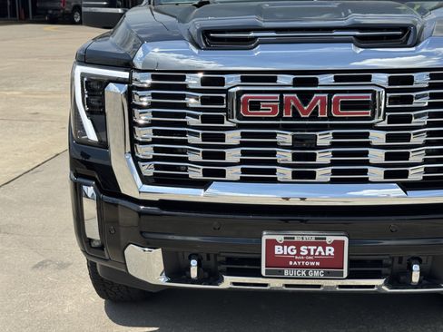 Used 2025 GMC Sierra 2500 Denali AWD/4WD image 6