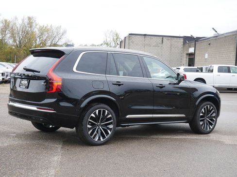 New 2026 Volvo XC90 B6 Ultra image 3
