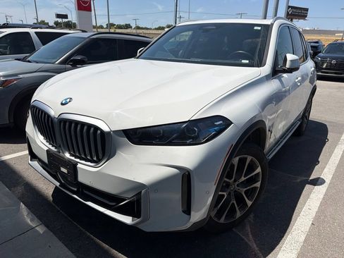 Used 2026 BMW X5 xDrive40i AWD/4WD image 1