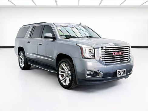 Used 2019 GMC Yukon XL SLT w/ Premium Edition RWD image 3