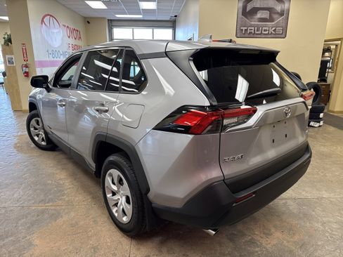 Used 2024 Toyota RAV4 LE image 9
