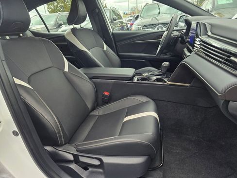 Used 2025 Toyota Camry SE image 26