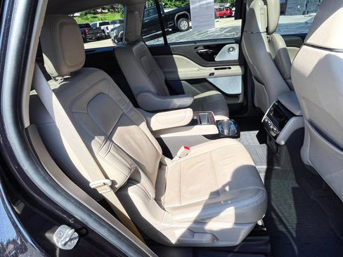 Used 2020 Lincoln Aviator Reserve w/ Equipment Group 202A AWD/4WD image 13