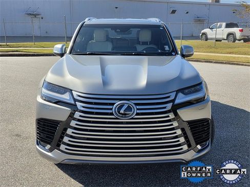 Used 2023 Lexus LX 600 4WD w/ Luxury Package image 2