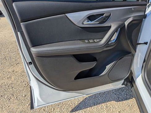 New 2026 Chevrolet Blazer LT image 8