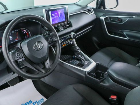 Used 2024 Toyota RAV4 LE AWD/4WD image 22