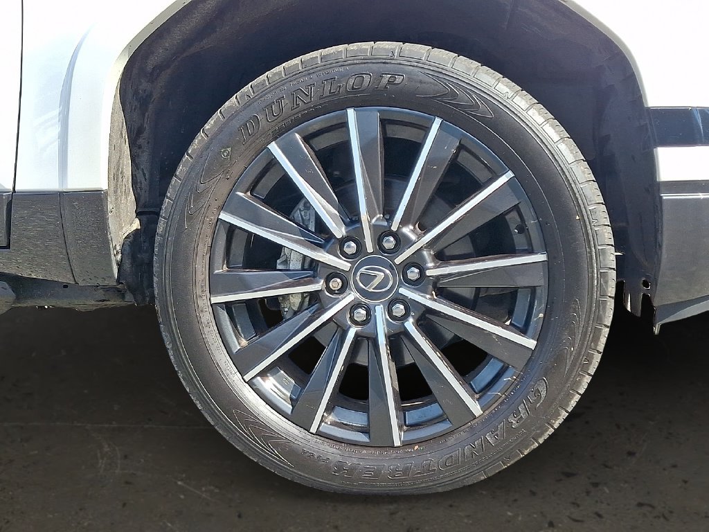 Used 2024 Lexus GX 550 w/ Accessory Package (Z1) AWD/4WD image 9