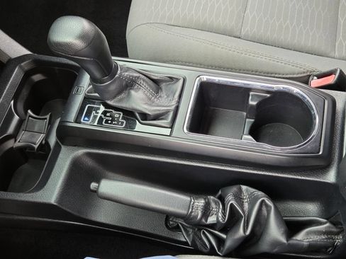 Used 2018 Toyota Tacoma SR RWD image 24
