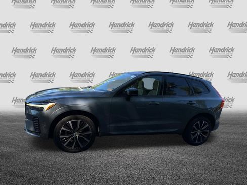 Used 2023 Volvo XC60 B5 Plus w/ Climate Package image 9