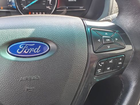 Used 2016 Ford Explorer XLT w/ Equipment Group 202A image 31