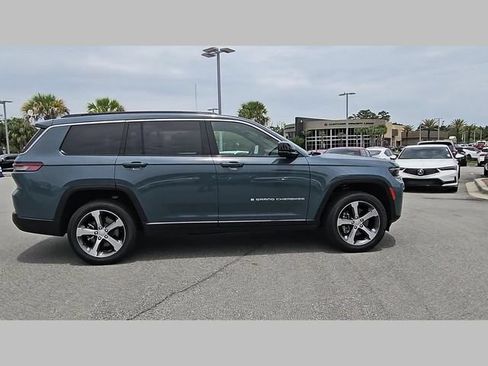 Used 2026 Jeep Grand Cherokee L Limited w/ Trailer Tow Package AWD/4WD image 31