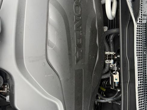 Used 2025 Honda Odyssey Sport-L image 12