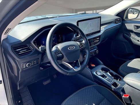 Used 2023 Ford Escape Active w/ Tech Pack #1 FWD image 16