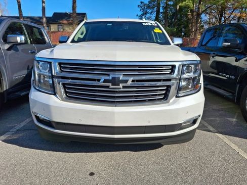 Used 2019 Chevrolet Suburban Premier image 2