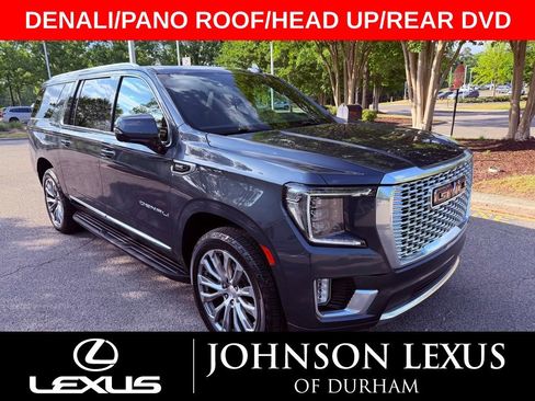 Used 2021 GMC Yukon XL Denali image 1