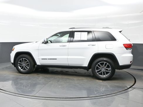 Used 2018 Jeep Grand Cherokee Limited image 3