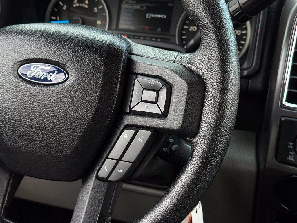 Used 2015 Ford F150 XLT w/ Equipment Group 302A Luxury AWD/4WD image 7