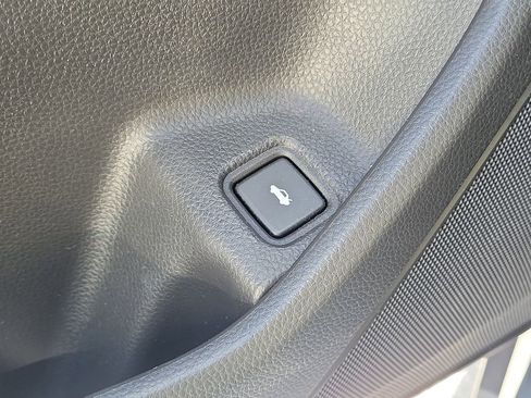 Used 2022 Honda Accord EX-L image 29