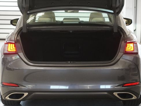 Used 2023 Lexus ES 350 Ultra Luxury w/ Accessory Package (Z2) FWD image 31