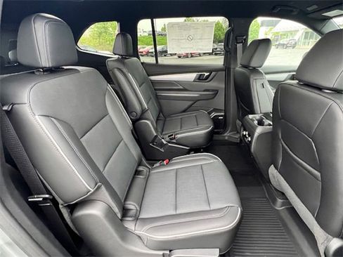 New 2025 Buick Enclave Preferred w/ Power Package image 16