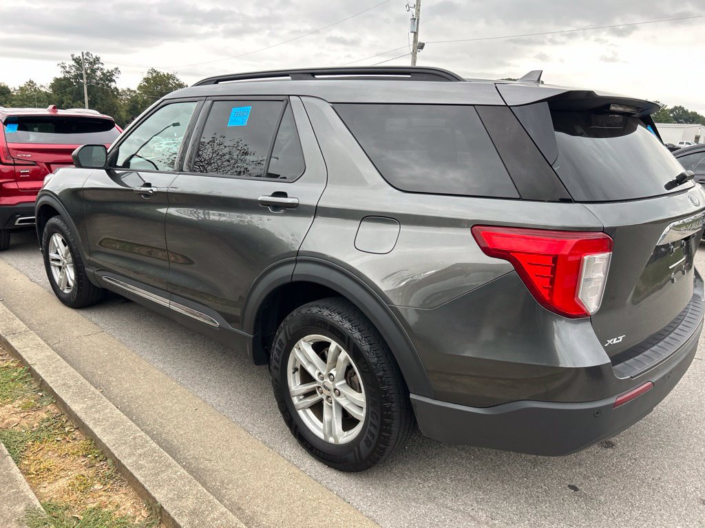 Used 2020 Ford Explorer XLT AWD/4WD image 4