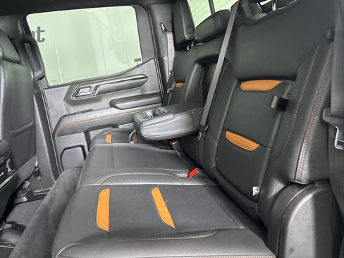 Used 2024 GMC Sierra 1500 AT4 w/ Technology Package image 23