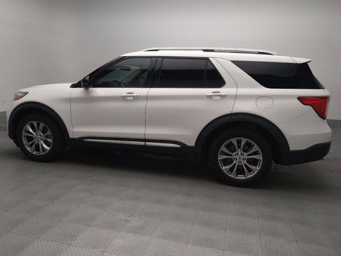 Used 2021 Ford Explorer Limited AWD/4WD image 3