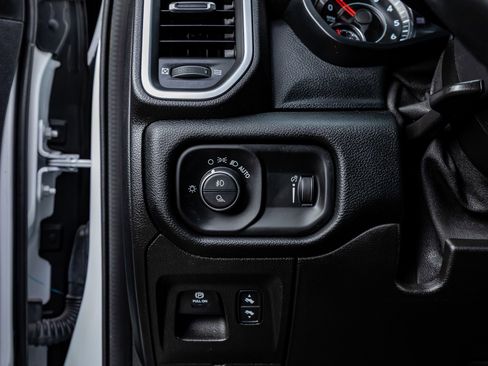 Used 2021 RAM 1500 Big Horn image 22