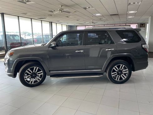 Used 2016 Toyota 4Runner Limited image 4