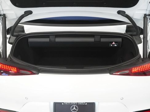 Used 2026 Mercedes-Benz SL 63 AMG 4MATIC image 35