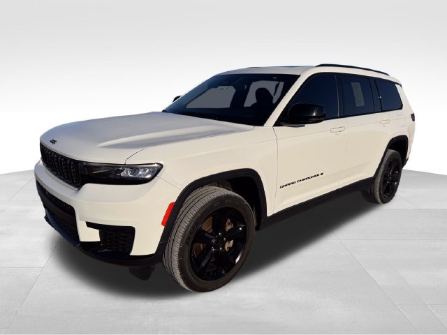 Used 2023 Jeep Grand Cherokee L Laredo AWD/4WD image 23