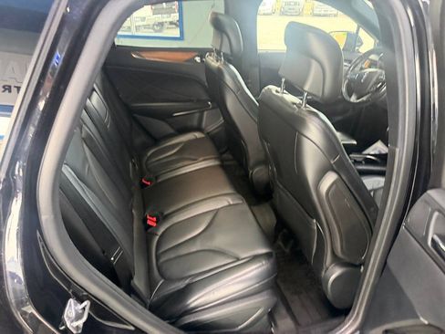 Used 2019 Lincoln MKC Select w/ Vista Value Package AWD/4WD image 20