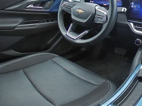 Used 2025 Chevrolet Equinox EV LT w/ Convenience Package FWD image 20