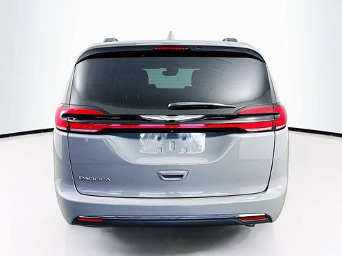 Used 2022 Chrysler Pacifica Touring-L image 33