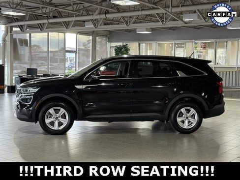 Used 2021 Kia Sorento LX image 5