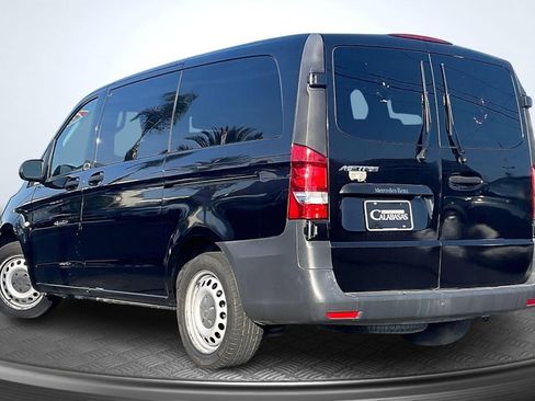 Used 2019 Mercedes-Benz Metris Passenger image 2