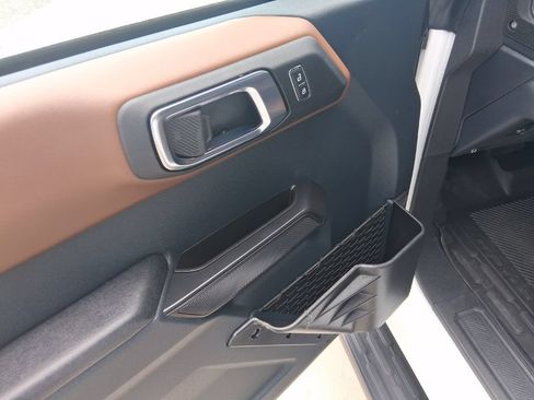 Used 2024 Ford Bronco Outer Banks AWD/4WD image 8