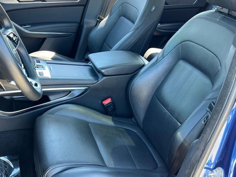 Used 2023 Jaguar F-PACE S AWD/4WD image 4