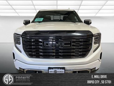 Used 2024 GMC Sierra 1500 Denali Ultimate AWD/4WD image 8