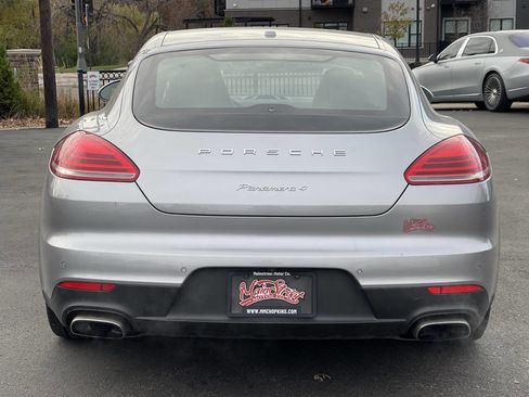 Used 2016 Porsche Panamera 4 Edition image 6