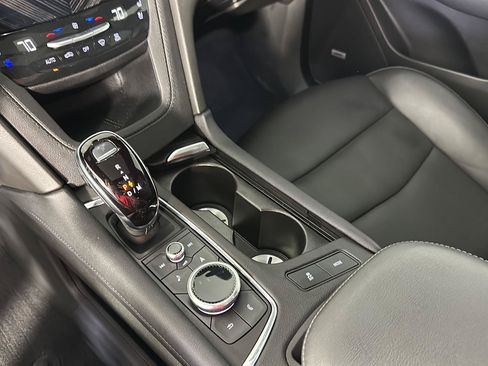 Used 2024 Cadillac XT6 Premium Luxury AWD/4WD image 23