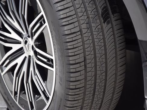 Used 2025 Mercedes-Benz EQS 450+ 4MATIC SUV image 28