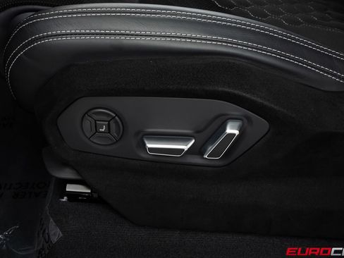 Used 2024 Lamborghini Urus Performante AWD/4WD image 53
