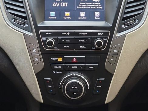 Used 2018 Hyundai Santa Fe Sport image 20