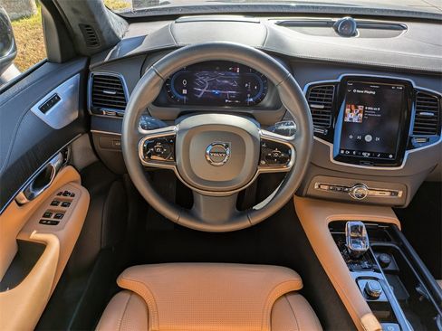 Certified 2024 Volvo XC90 B6 Ultimate w/ Lounge Package image 16