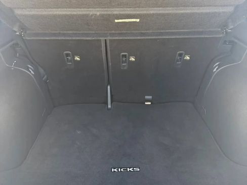 Used 2020 Nissan Kicks SV FWD image 19