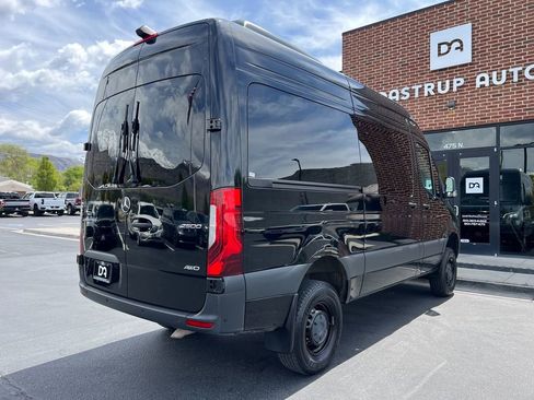Used 2024 Mercedes-Benz Sprinter 2500 image 28