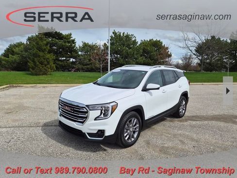 Used 2023 GMC Terrain SLT w/ LPO, Floor Liner Package FWD image 1